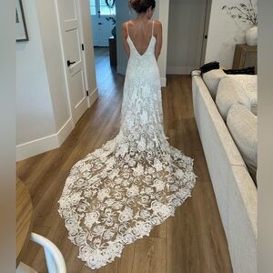 Grace Loves Lace Rosa White Floral Lace V-Back Wedding Dress